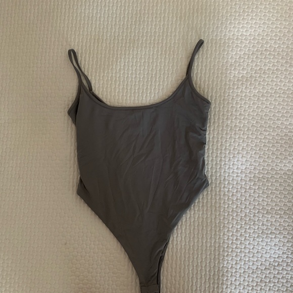 Meshki Bodysuit - Picture 3 of 6